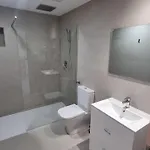 Astures Viviendas Turisticas * Οβιέδο